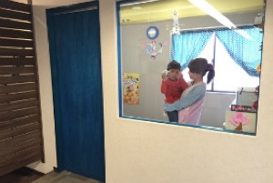 託児室外観写真